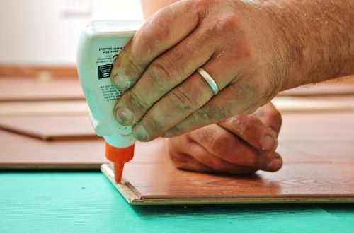 stratifié pour le revêtement de vos sols bureau